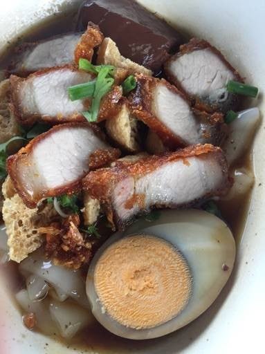 ก๋วยจั๊บสามทุ่ม (KUAY JAP SAM TUM) ก๋วยจั๊บสามทุ่ม (KUAY JAP SAM TUM)