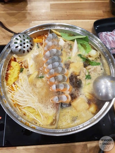 อาหาร หรือ เครื่องดื่ม