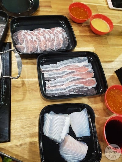 อาหาร หรือ เครื่องดื่ม