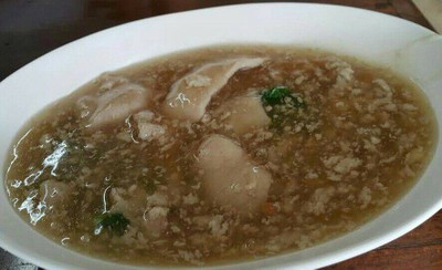เส้นหมี่ราดหน้าทะเล