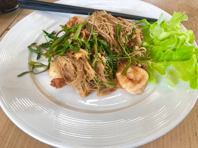 หมี่ผัดกระเฉด