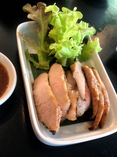 คอหมูย่าง