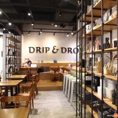 บรรยากาศ DRIP & DROP COFFEE SUPPLY จีทาวเวอร์