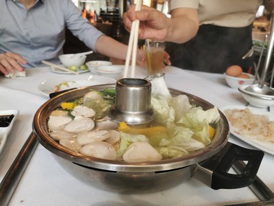 อาหาร หรือ เครื่องดื่ม