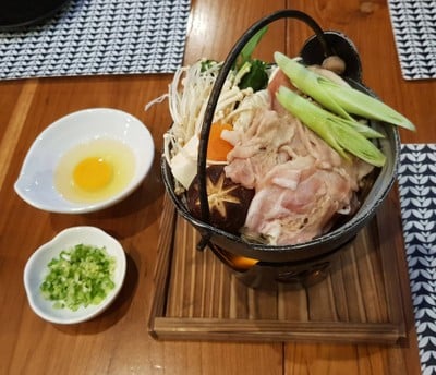 หม้อไฟสุกียากี้ หมูดำ