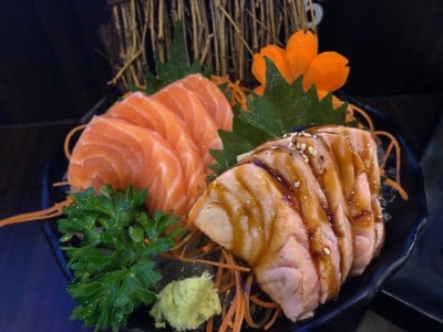 แซลม่อนสด ชิ้นหนา แซลม่อนย่าง เบิร์นมากำลังดี