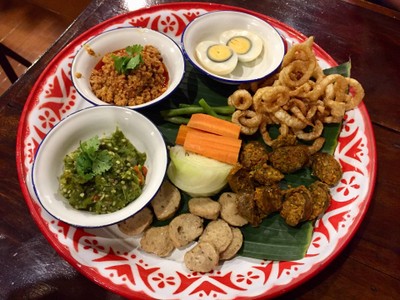 ออเดิร์ฟเมืองเฮือนคำหลวง