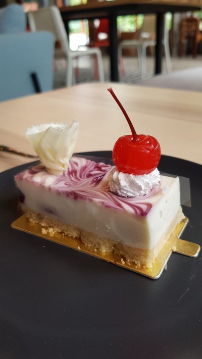 BLUEBERRY CHEESECAKE