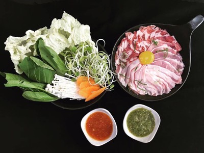 SalmonRoom (แซลมอนรูม) เชียงใหม่ SalmonRoom (แซลมอนรูม) เชียงใหม่