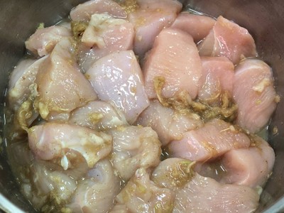 วิธีทำ ไก่ห่อใบเตย วิธีทำ ไก่ห่อใบเตย