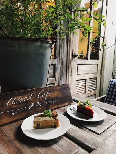 บรรยากาศ Wood Cafe ลาดพร้าววังหิน 48