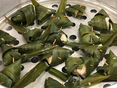 วิธีทำ ไก่ห่อใบเตย วิธีทำ ไก่ห่อใบเตย