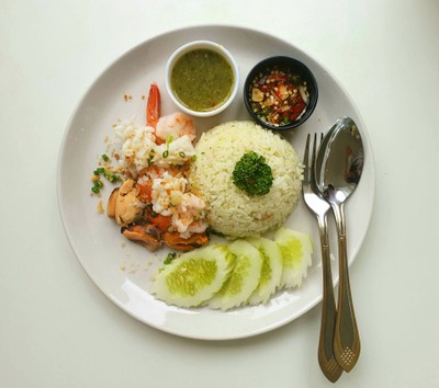 Eat Steak And Salad (อีท สเต๊ก แอนด์ สลัด) Eat Steak And Salad (อีท สเต๊ก แอนด์ สลัด)