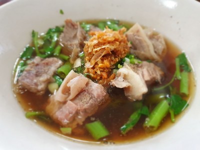 รองเมืองเกาเหลา (Rong Mueang Kao Lao Restaurant) รองเมืองเกาเหลา (Rong Mueang Kao Lao Restaurant)