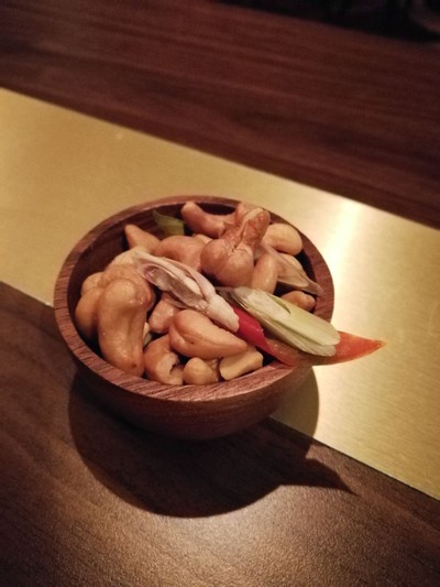 อาหาร หรือ เครื่องดื่ม