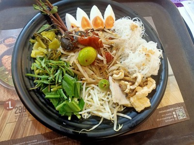 ตำยกถาดปูปลาร้า