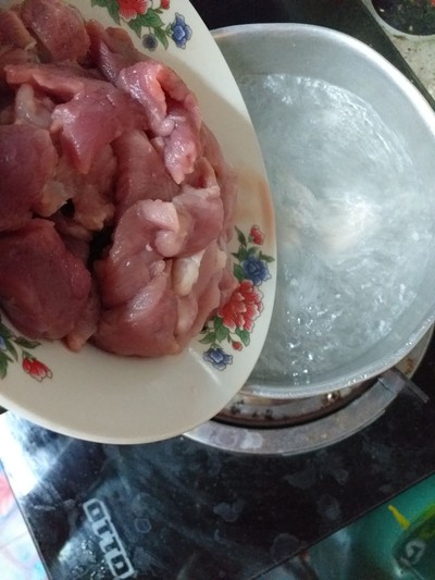 how to cook หมูมะนาว...ว๊าวมันแซ่บ
