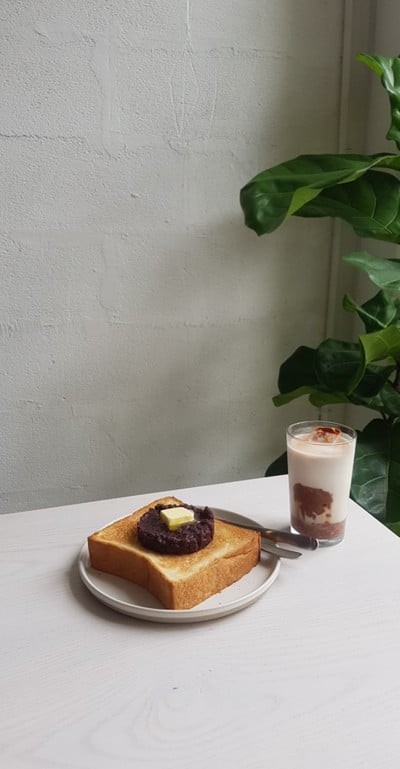 อาหาร หรือ เครื่องดื่ม