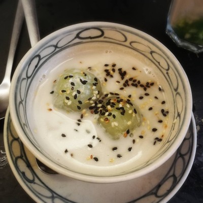 บัวลอยน้ำขิง (ใส่กะทิ)