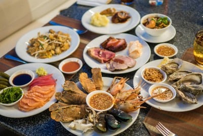 The Beach Club Restaurant พัทยา