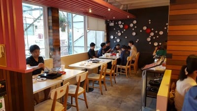 บรรยากาศ เตี๋ยวไก่ต๊อก พุทธมณฑลสาย 1