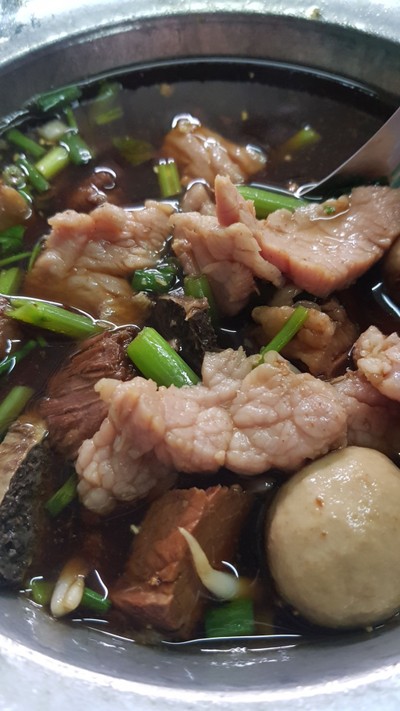 เกาเหลาหมูรวมมิตร (พิเศษ) 🐷