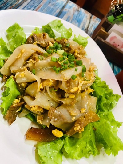 เมนูของร้าน ราดหน้าฮ่องกง ราดหน้าฮ่องกง