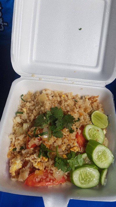 อาหาร หรือ เครื่องดื่ม