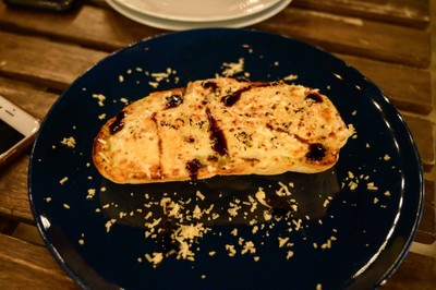 อาหาร หรือ เครื่องดื่ม