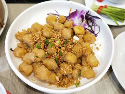 เต้าหู้ทอดคั่วพริกเกลือ