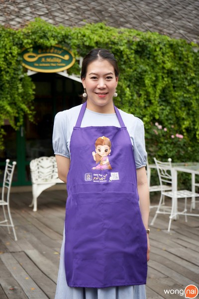 คุณชมพลอย หลีระพันธ์