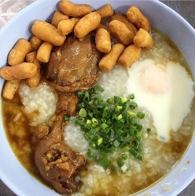 โจ๊กน่องไก่ตุ๋น