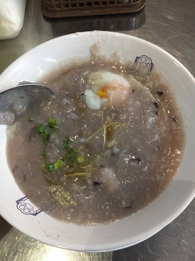 โจ๊กข้าวหอมนิล หมู