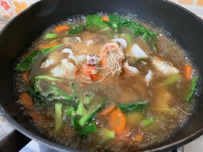 วิธีทำ ราดหน้าทะเลน้ำมันงา