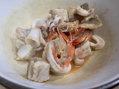 วิธีทำ ราดหน้าทะเลน้ำมันงา