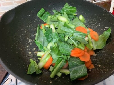 วิธีทำ ราดหน้าทะเลน้ำมันงา