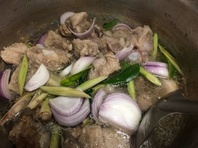 วิธีทำ ต้มแซ่บกระดูกอ่อน วิธีทำ ต้มแซ่บกระดูกอ่อน
