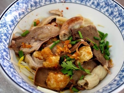 เชลล์ไม่เคยชิม (Shell Mai Khoei Chim) เชลล์ไม่เคยชิม (Shell Mai Khoei Chim)