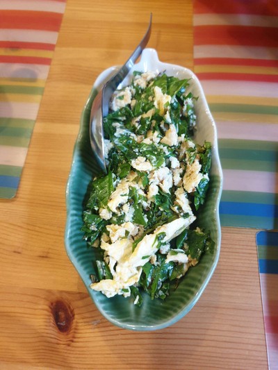 ใบเหลียงผัดไข่