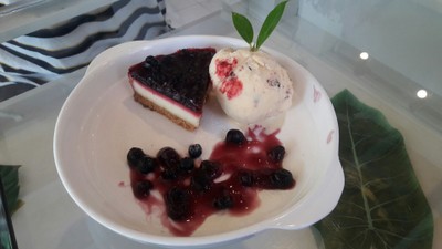 แบล็คเคอเร้นชีสเค้ก