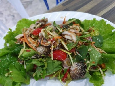 ยำหอยแครง