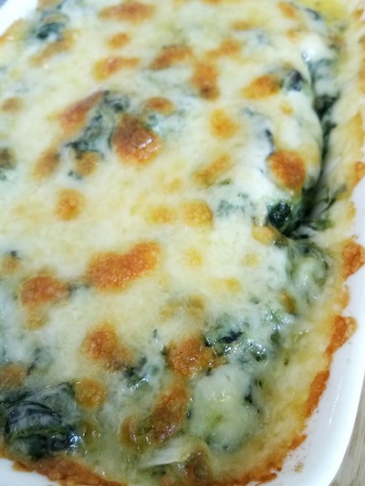 ผักโขมอบชีส