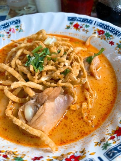 เมนูของร้าน ข้าวซอย ลุงประกิจกาดก้อม