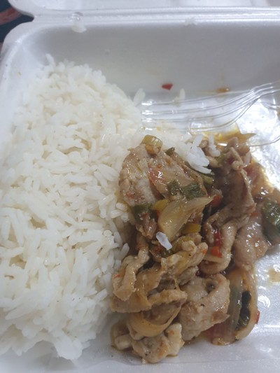 อาหาร หรือ เครื่องดื่ม