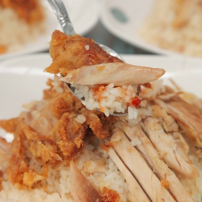 เมนูของร้าน ข้าวมันไก่รสเด็ด ตลาดลำพูนจตุจักร