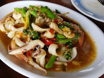 ผัดขี้เมาทะเล
