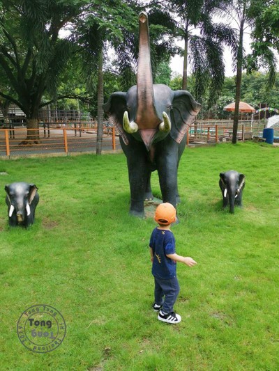 พาตงตงเที่ยวดูสัตว์ที่สามพราน( going to Zoo to...)