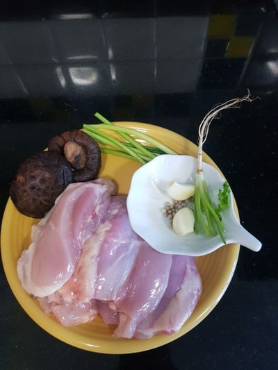 วิธีทำ ไก่สับนึ่งเห็ดหอม วิธีทำ ไก่สับนึ่งเห็ดหอม