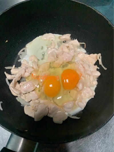 วิธีทำ ไก่ผัดไข่ วิธีทำ ไก่ผัดไข่