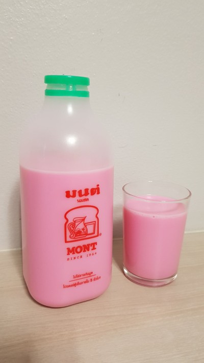 นมแดงหวานน้อยขวดใหญ่